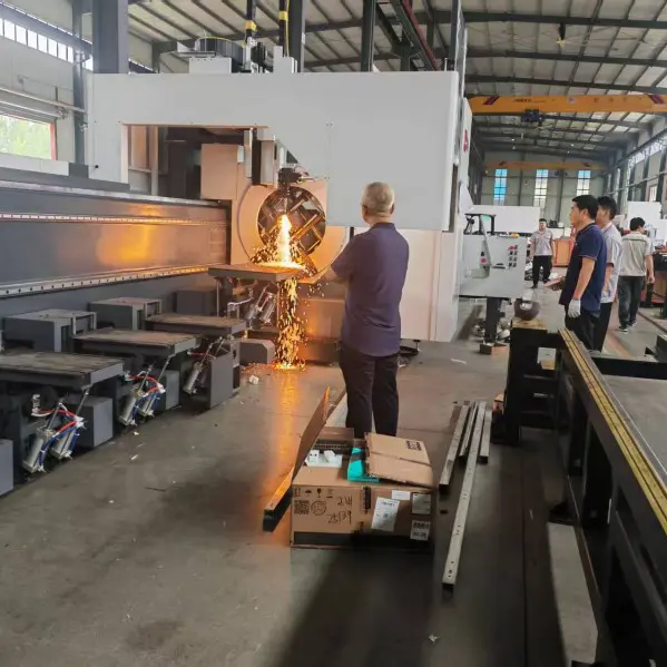 Liderar la actualización de la industria: estudio en profundidad de la tecnología avanzada de corte de tubo láser